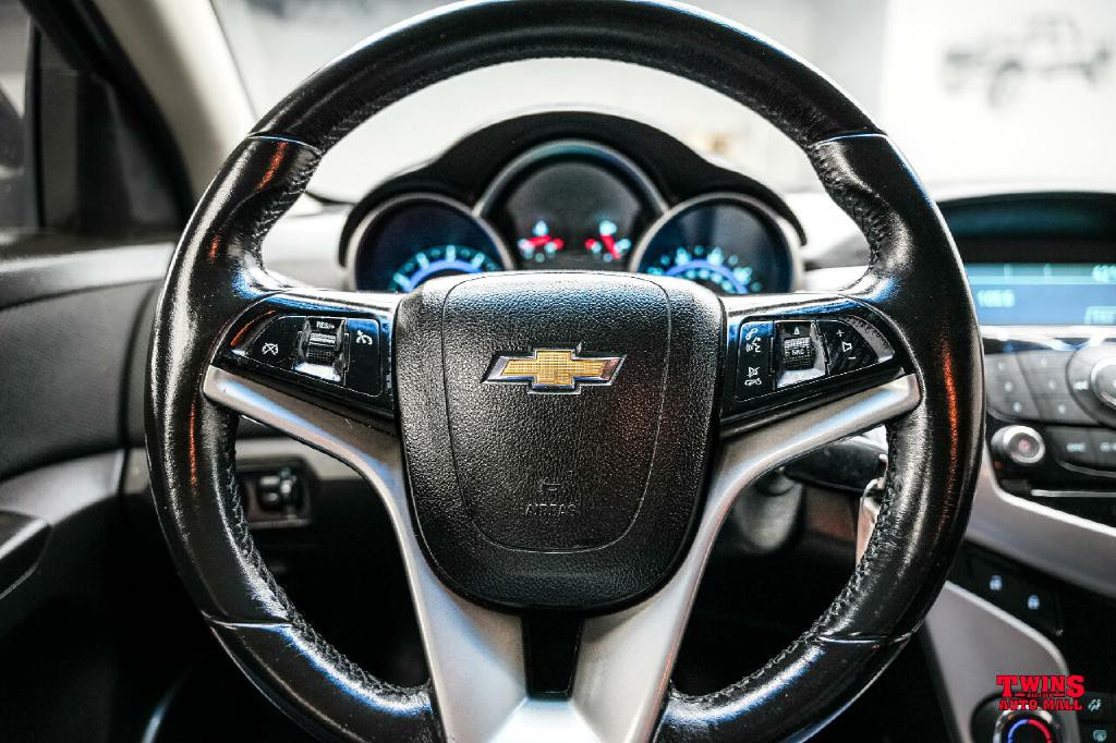 2012 Chevrolet Cruze Image 17