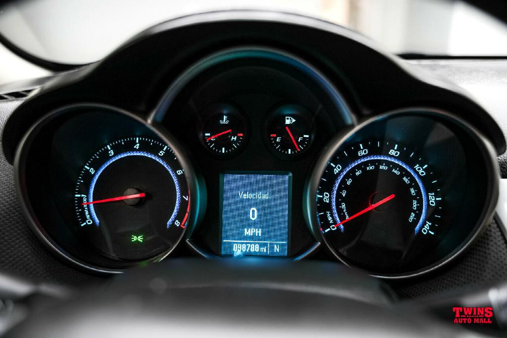 2012 Chevrolet Cruze Image 18