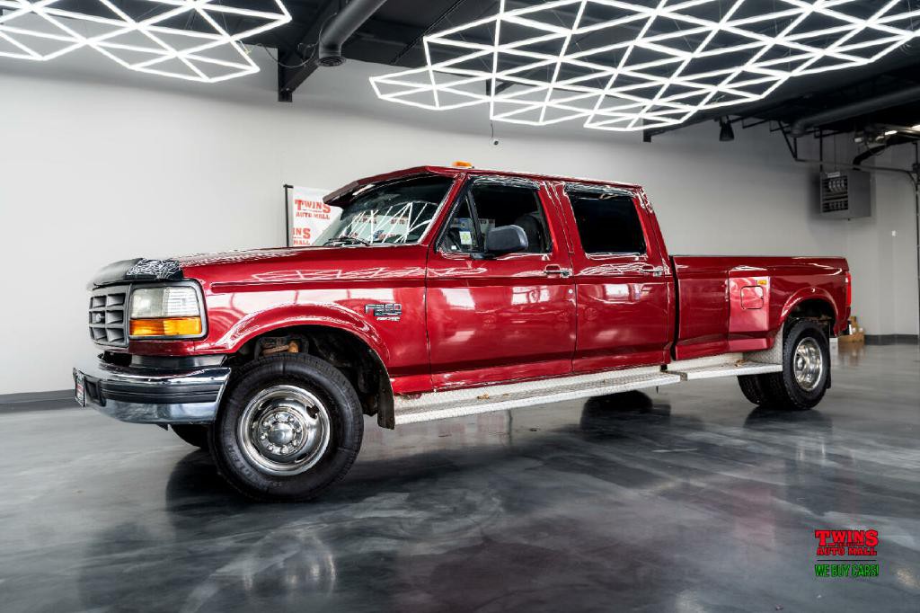 1997 Ford F-350 Image 2
