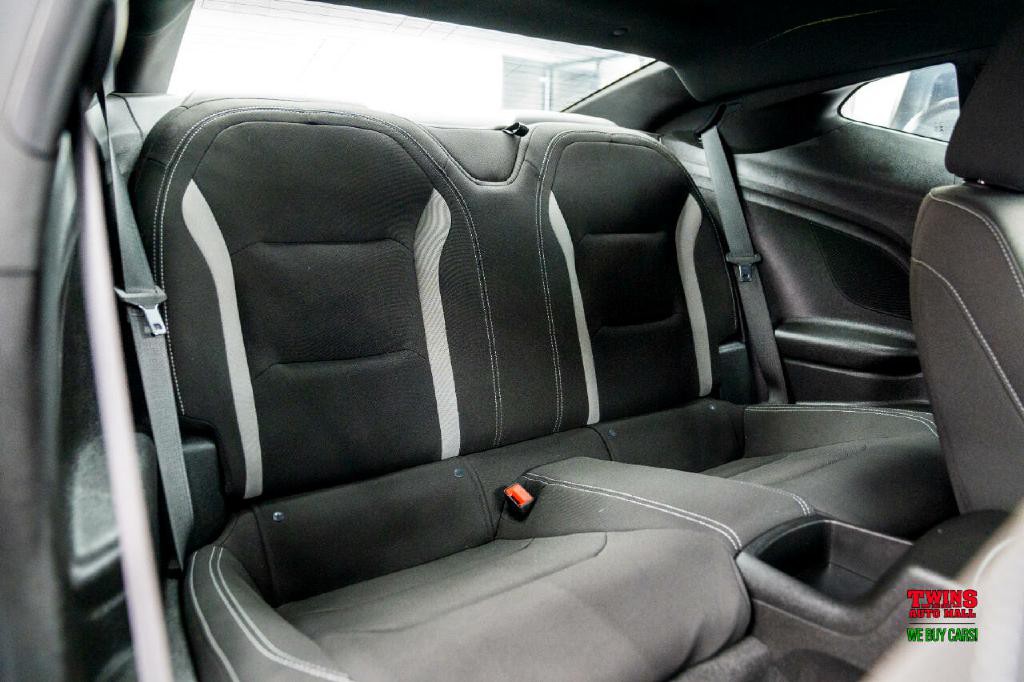 2020 Chevrolet Camaro Image 21