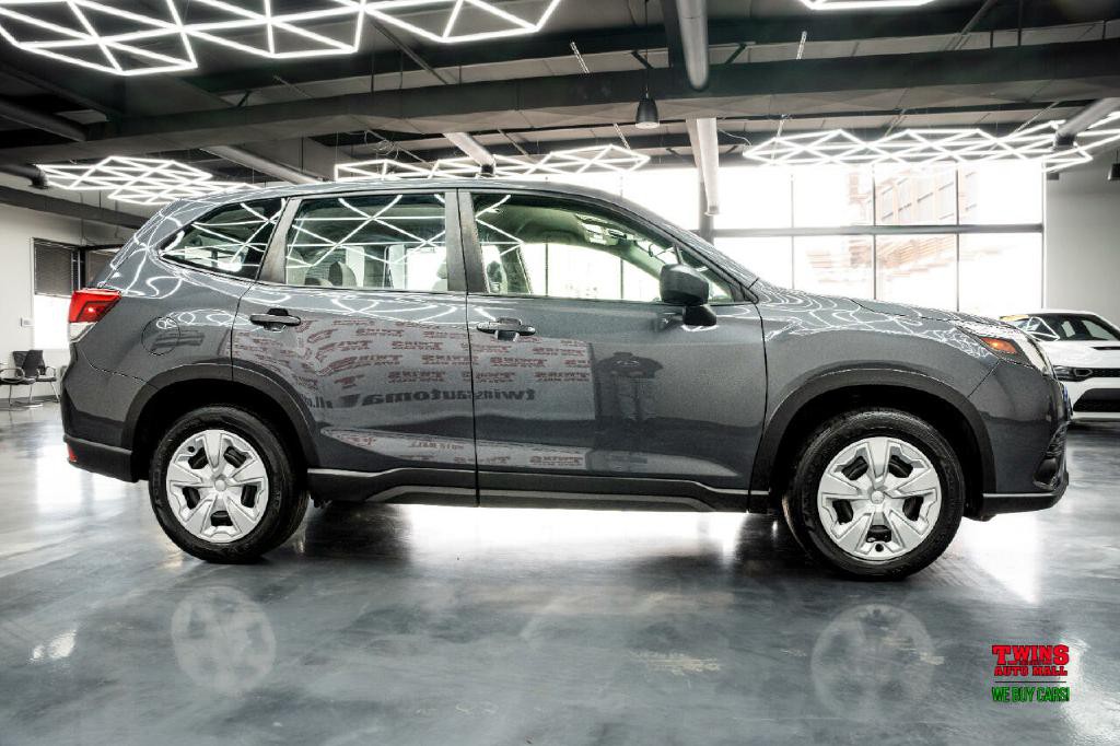2022 Subaru Forester Image 7