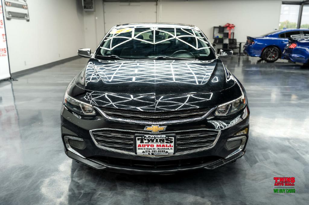 2017 Chevrolet Malibu Image 9