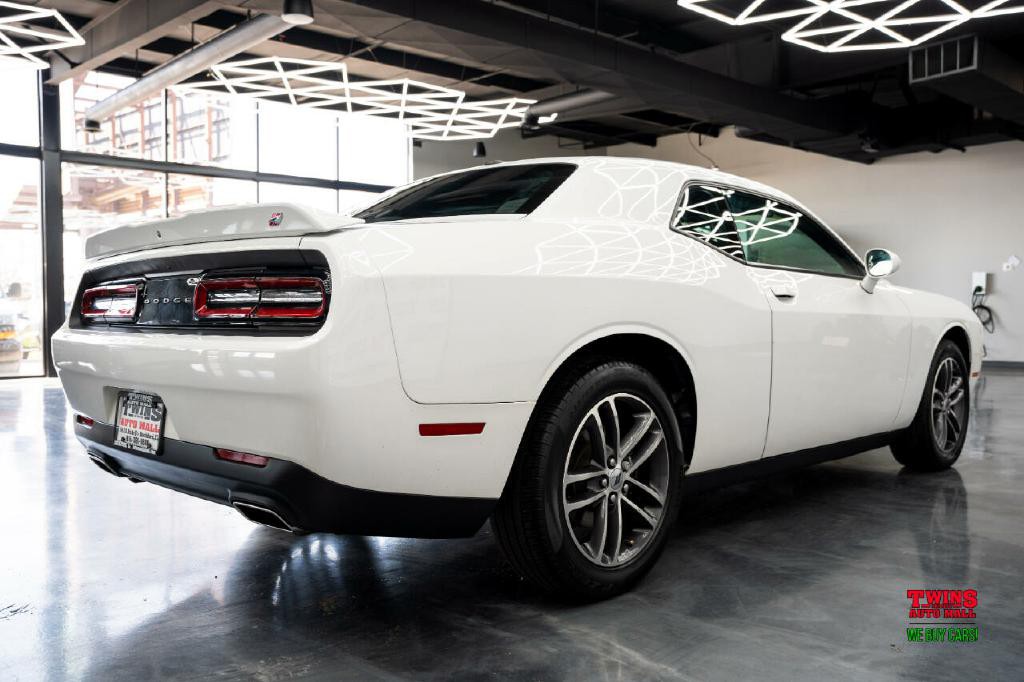 2019 Dodge Challenger Image 6