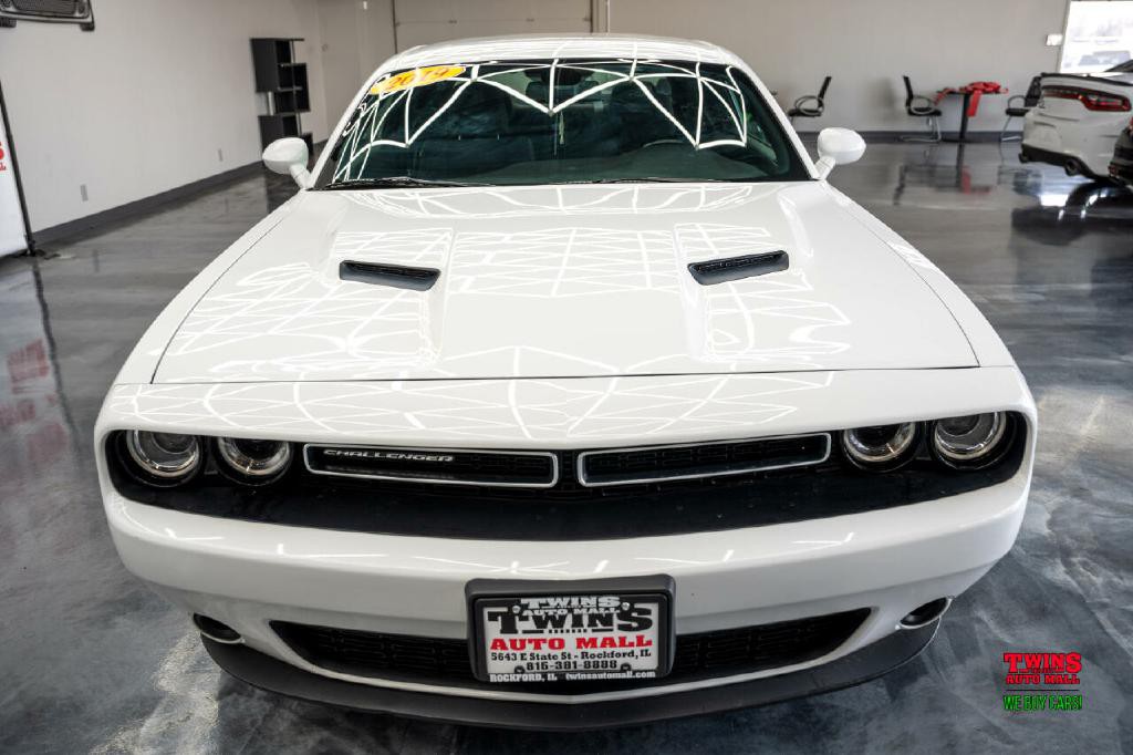 2019 Dodge Challenger Image 9