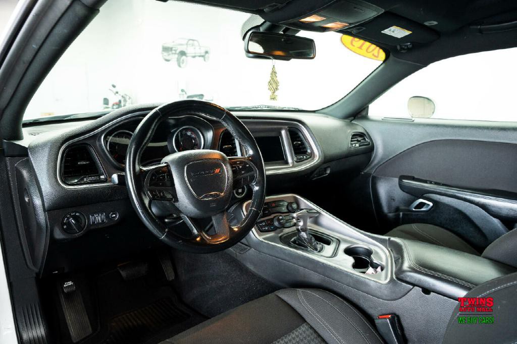 2019 Dodge Challenger Image 11