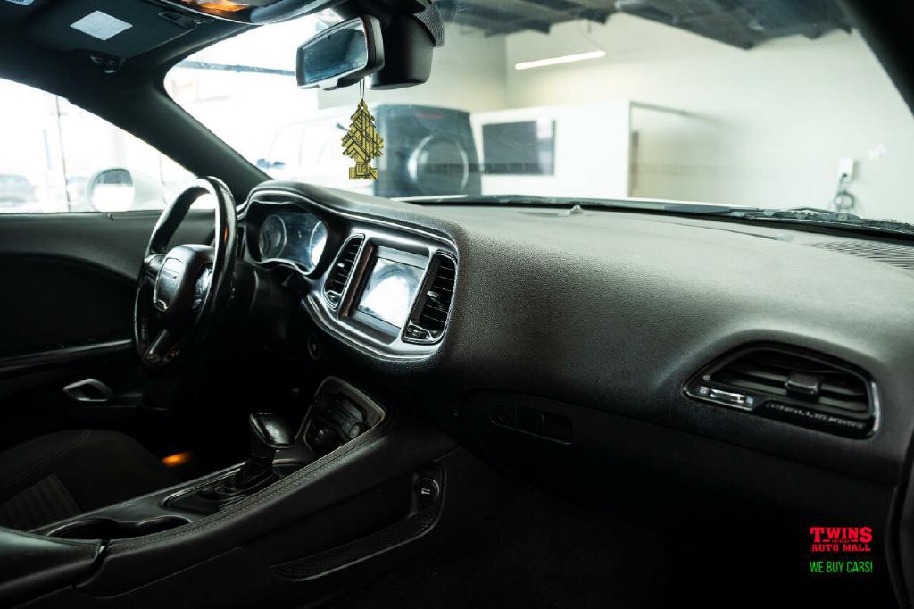 2019 Dodge Challenger Image 17
