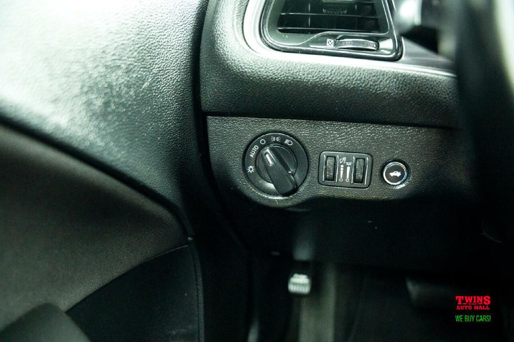 2019 Dodge Challenger Image 22