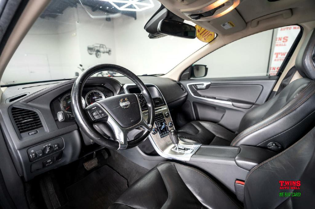 2012 Volvo XC60 Image 11