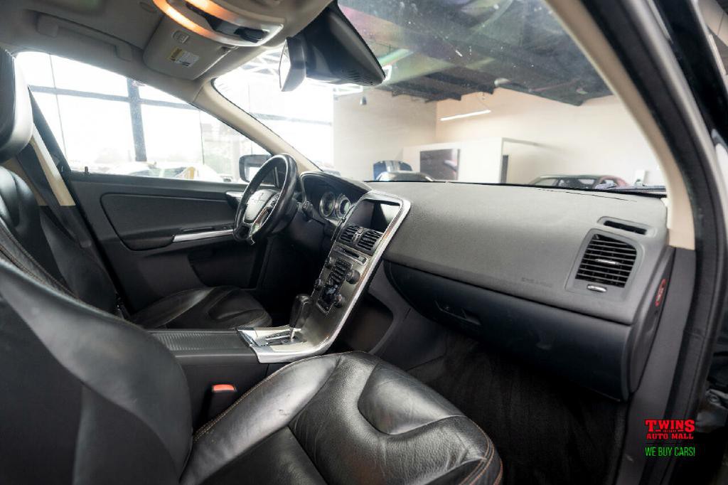 2012 Volvo XC60 Image 17
