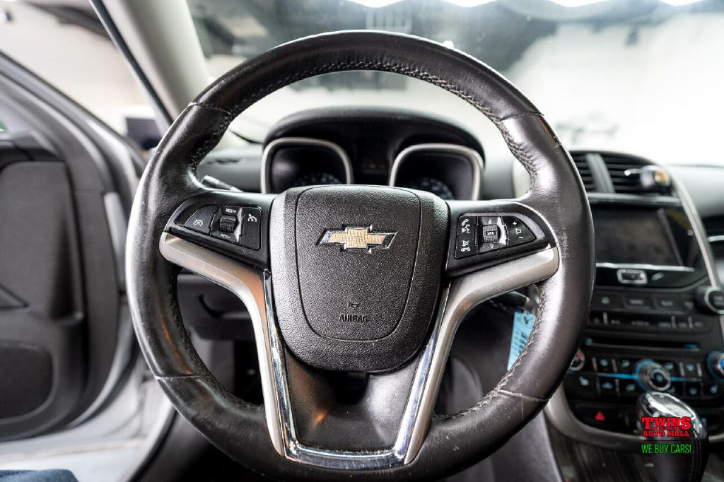 2014 Chevrolet Malibu Image 17