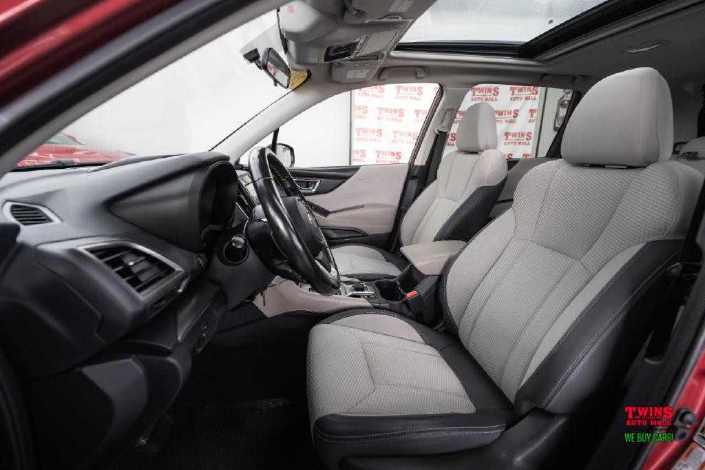 2019 Subaru Forester Image 12