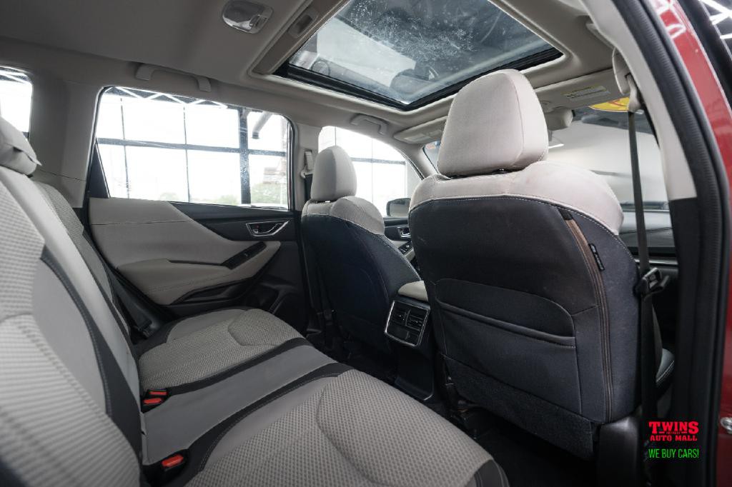 2019 Subaru Forester Image 16