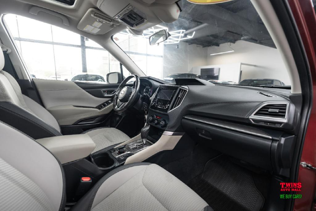 2019 Subaru Forester Image 18