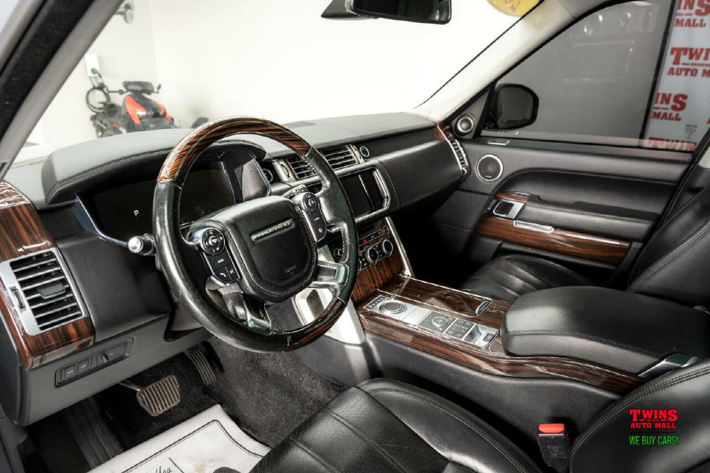 2016 Land Rover Range Rover Image 20