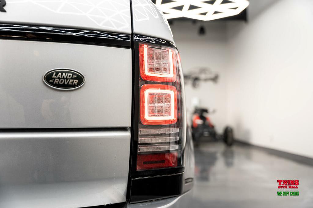 2016 Land Rover Range Rover Image 33