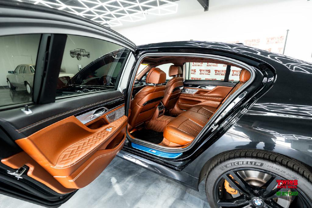 2020 BMW 7 Series Image 15
