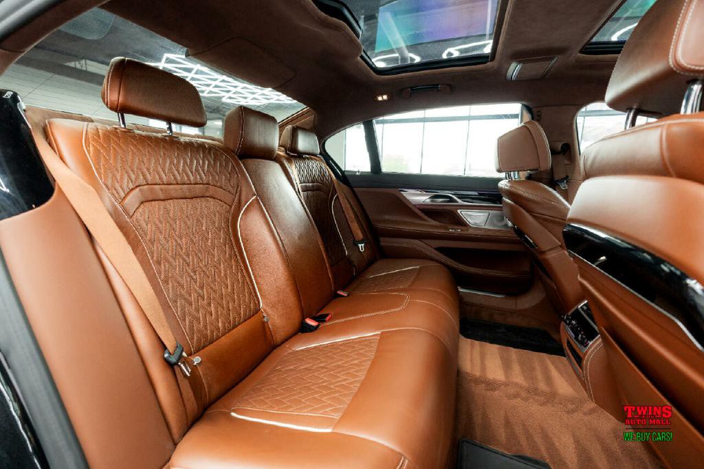 2020 BMW 7 Series Image 16