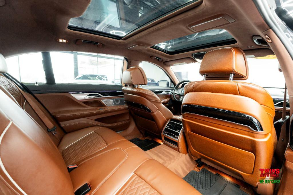 2020 BMW 7 Series Image 17