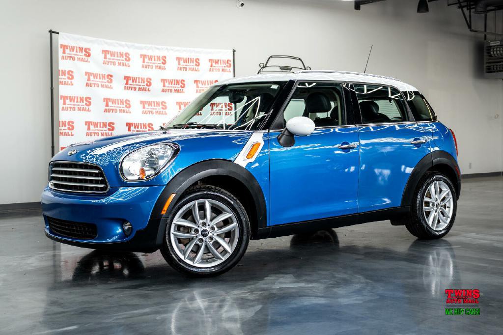 2014 MINI Countryman Image 2