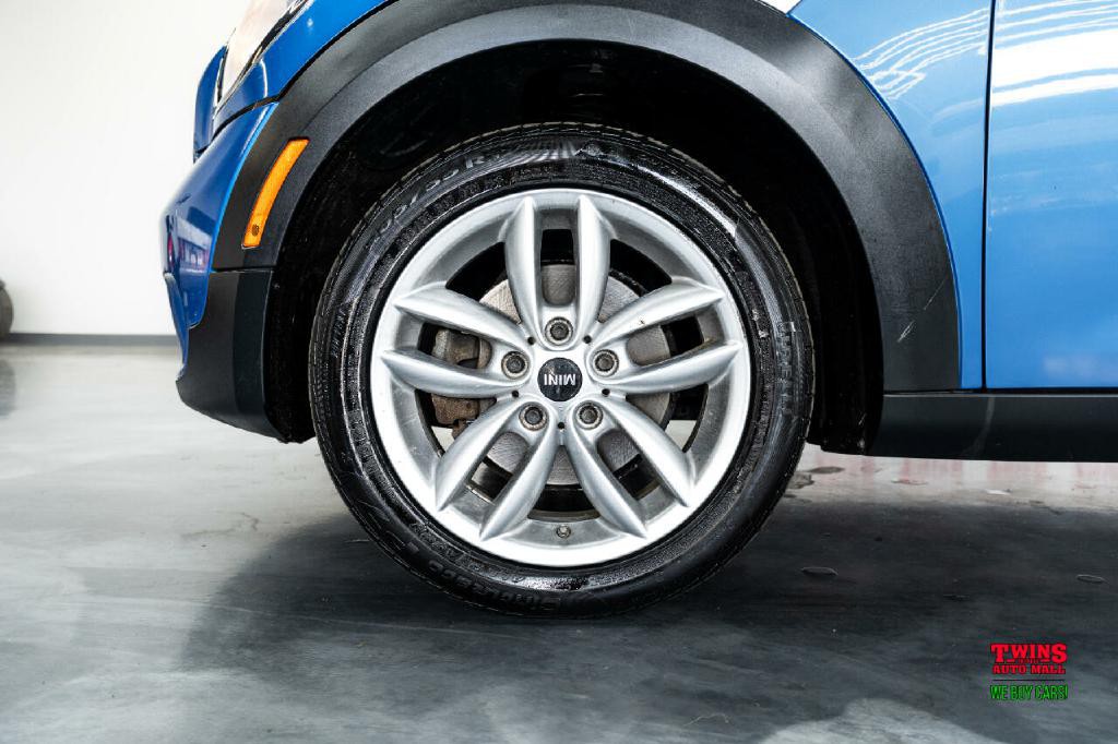 2014 MINI Countryman Image 26