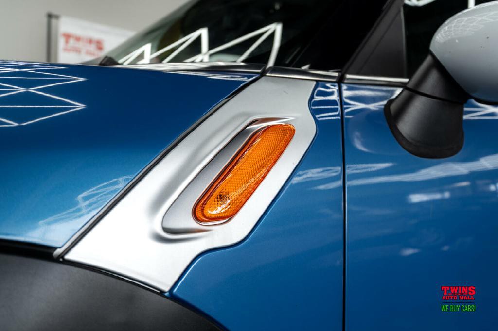 2014 MINI Countryman Image 28