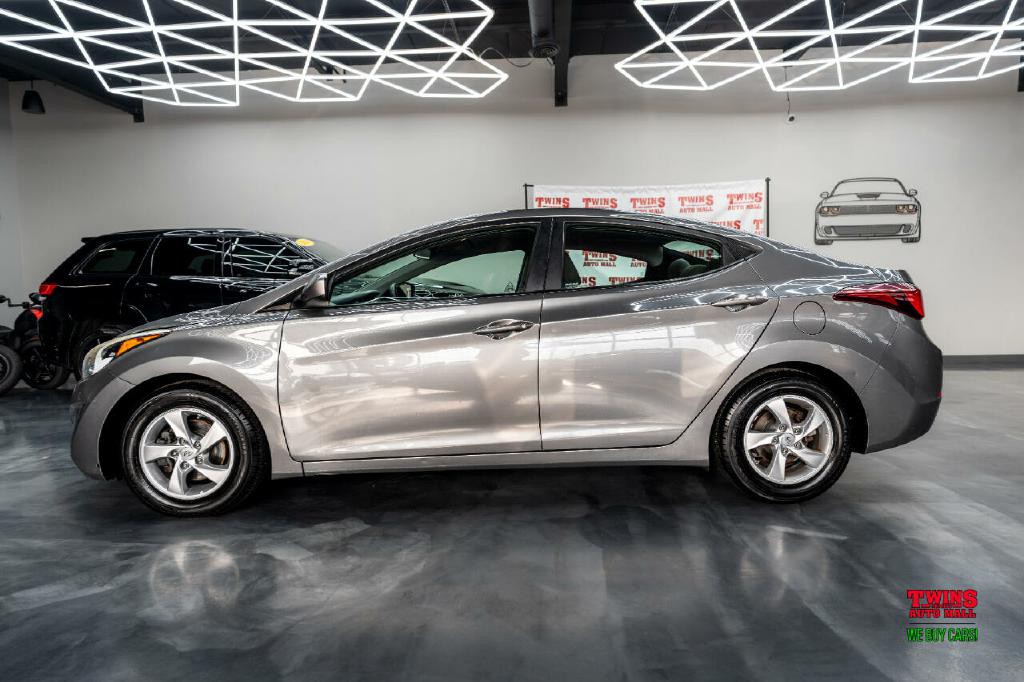 2014 Hyundai Elantra Image 2