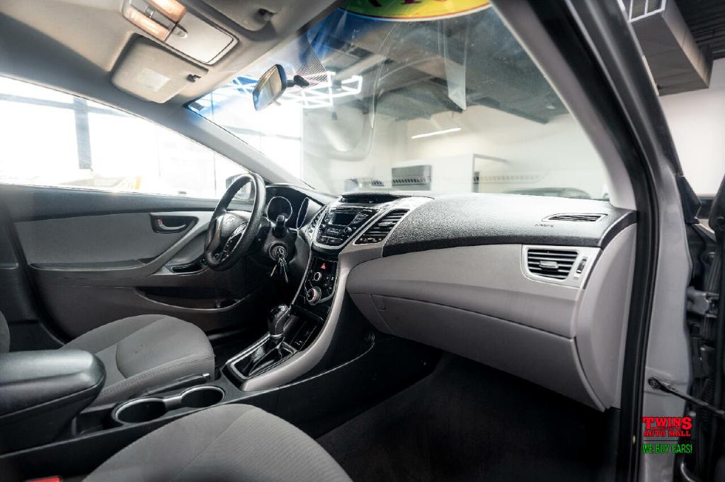 2014 Hyundai Elantra Image 12