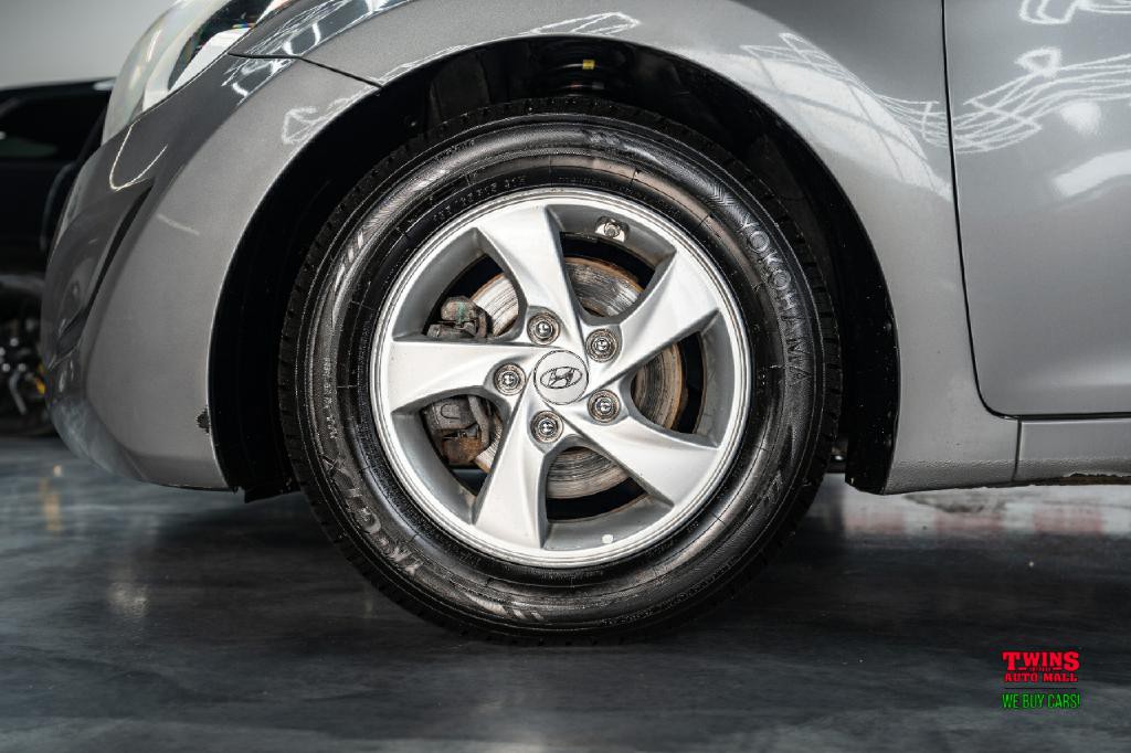 2014 Hyundai Elantra Image 18