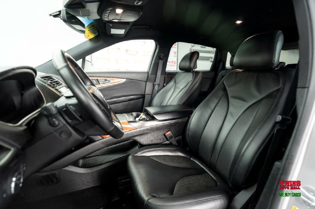2019 Lincoln Nautilus Image 12