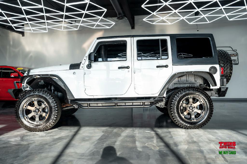 2016 Jeep Wrangler Image 3