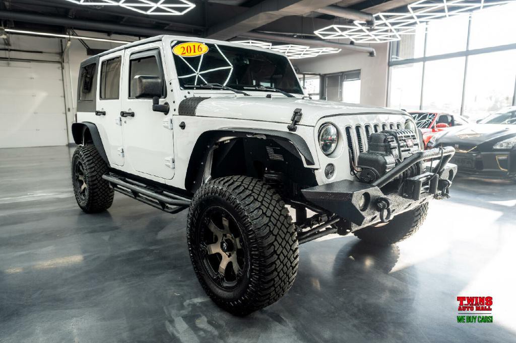 2016 Jeep Wrangler Image 8
