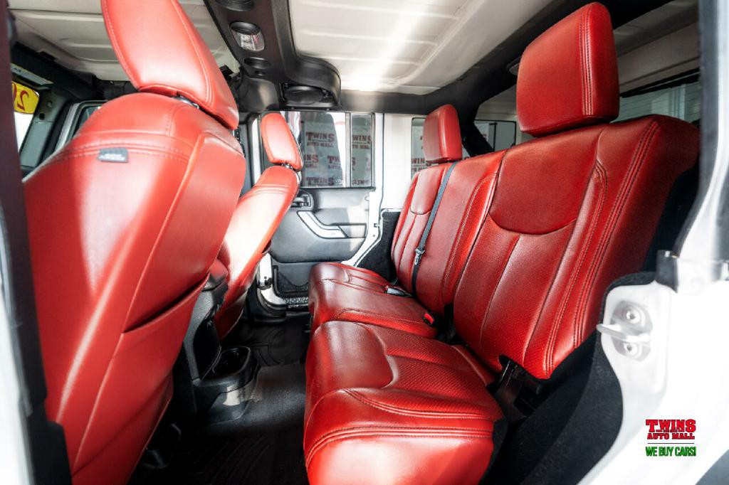 2016 Jeep Wrangler Image 13