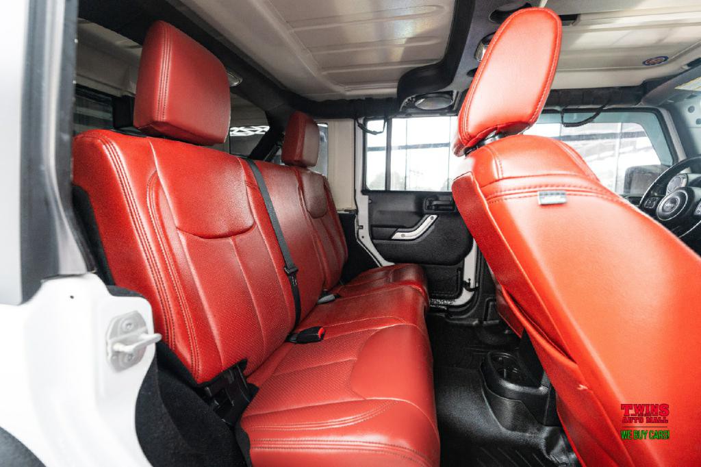 2016 Jeep Wrangler Image 14