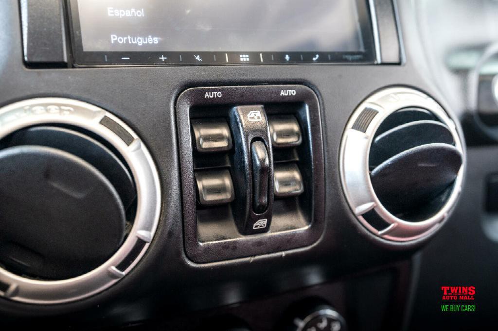 2016 Jeep Wrangler Image 20