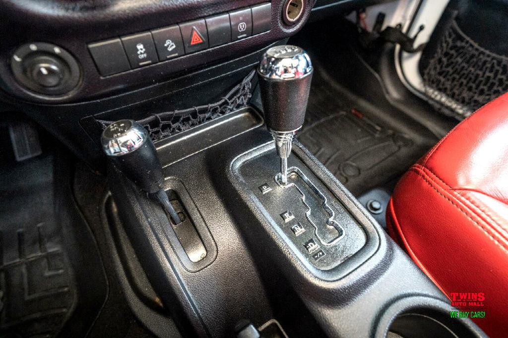 2016 Jeep Wrangler Image 22