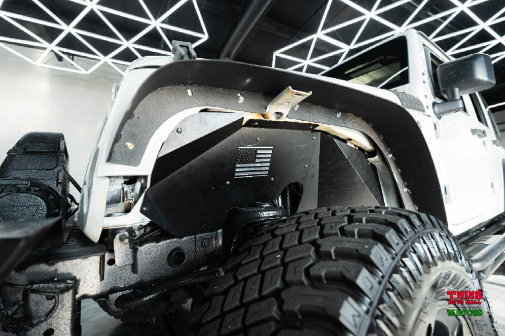 2016 Jeep Wrangler Image 25