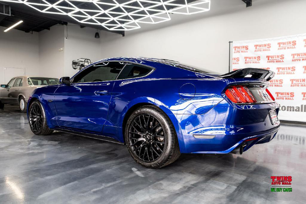 2015 Ford Mustang Image 4