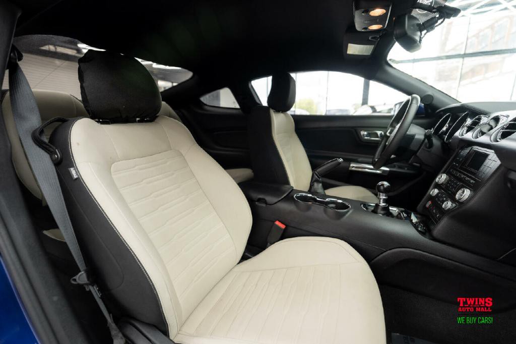 2015 Ford Mustang Image 14
