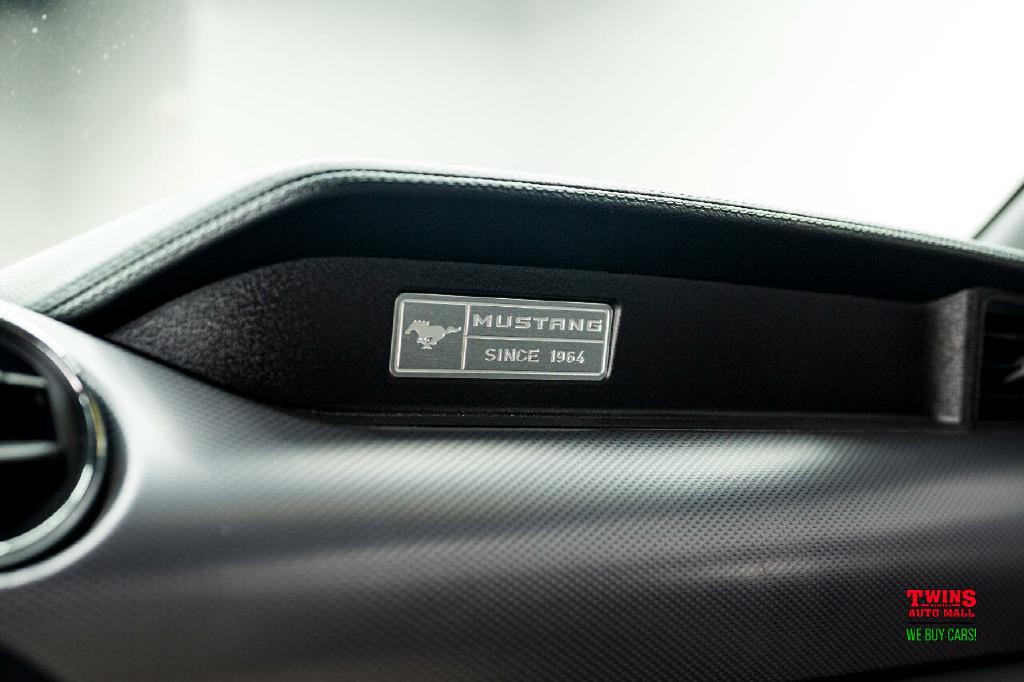 2015 Ford Mustang Image 19