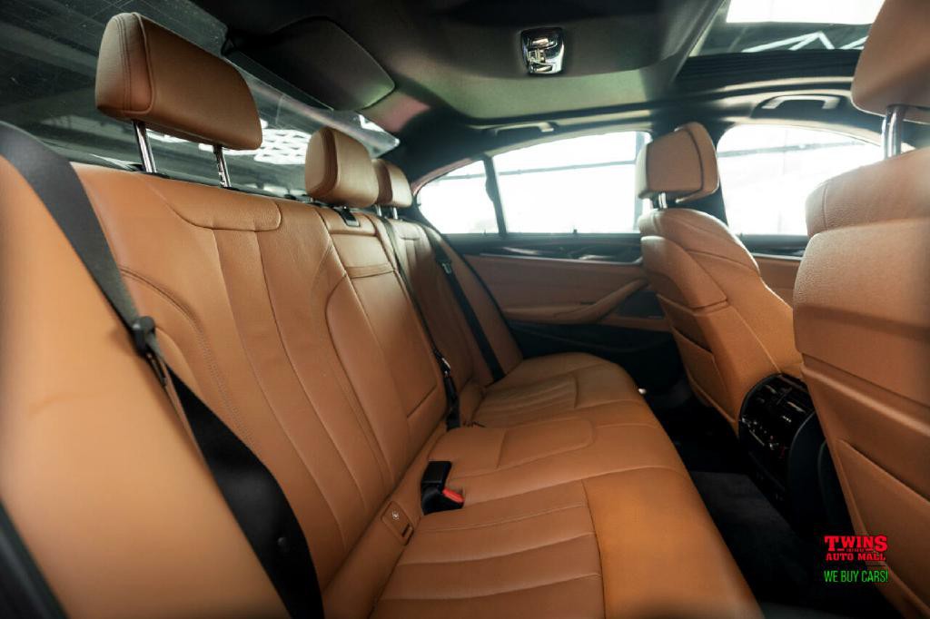 2018 BMW 5 Series Image 15