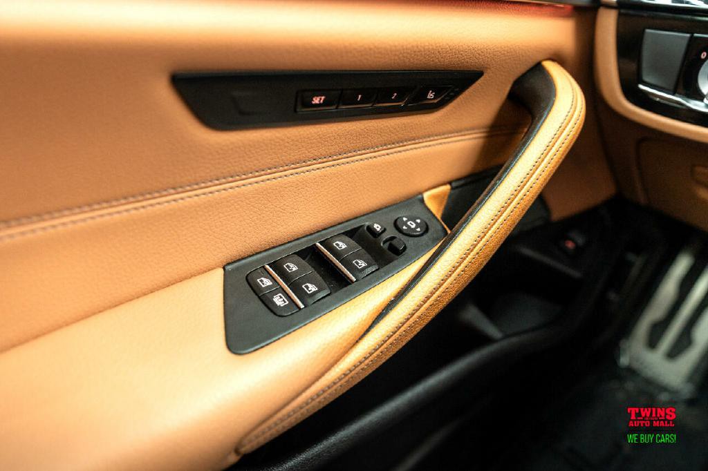 2018 BMW 5 Series Image 26