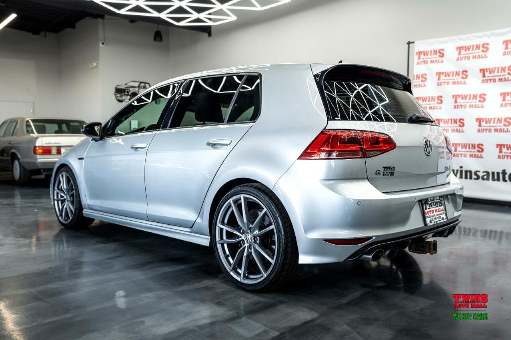 2016 Volkswagen Golf Image 4