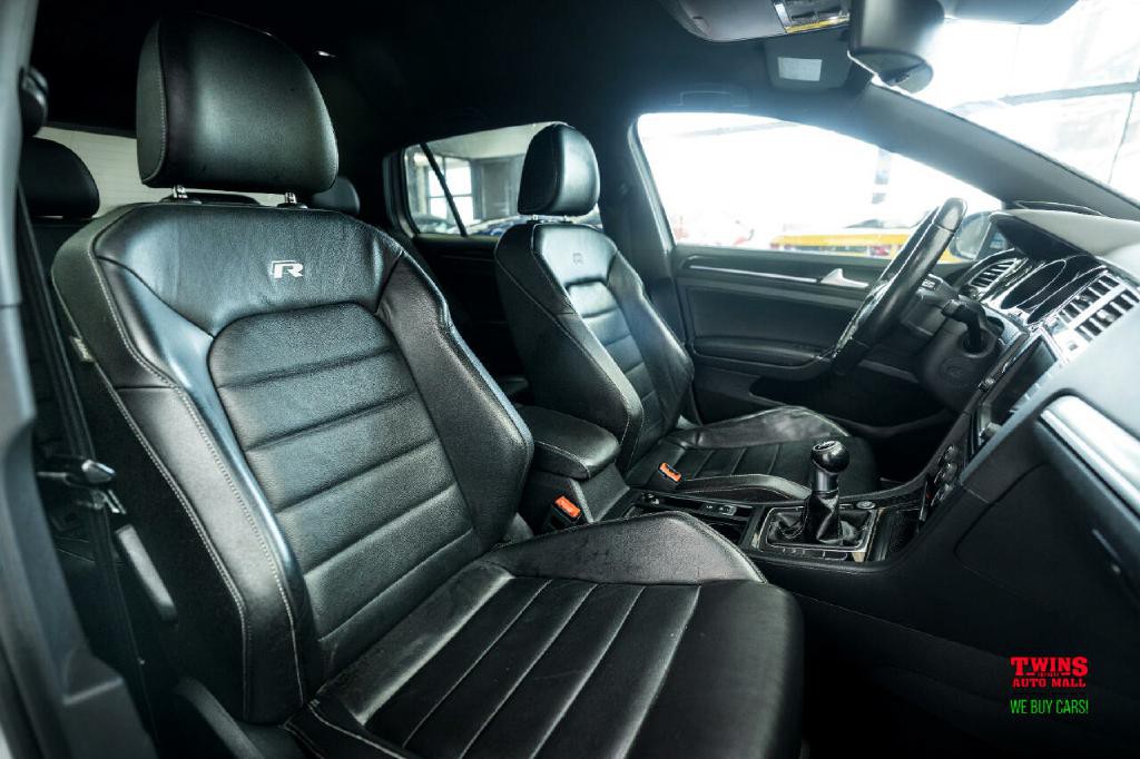 2016 Volkswagen Golf Image 16