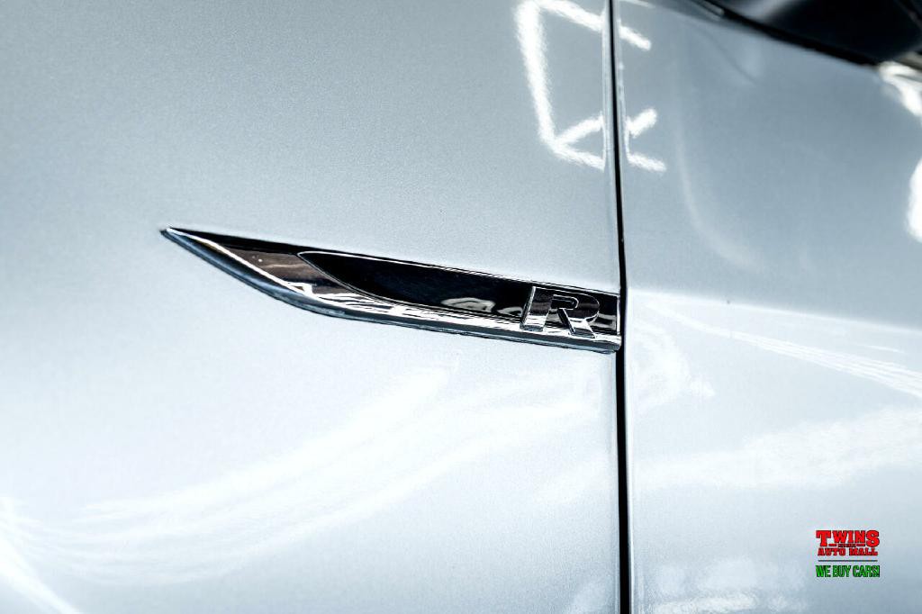 2016 Volkswagen Golf Image 31