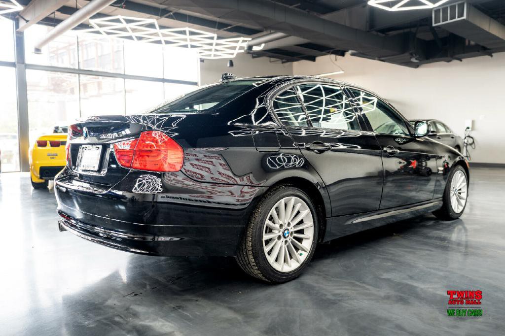 2010 BMW 3 Series Image 6