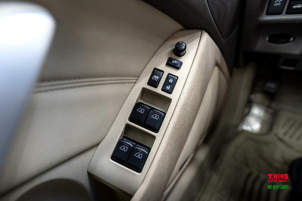 2014 INFINITI Q60 Image 24