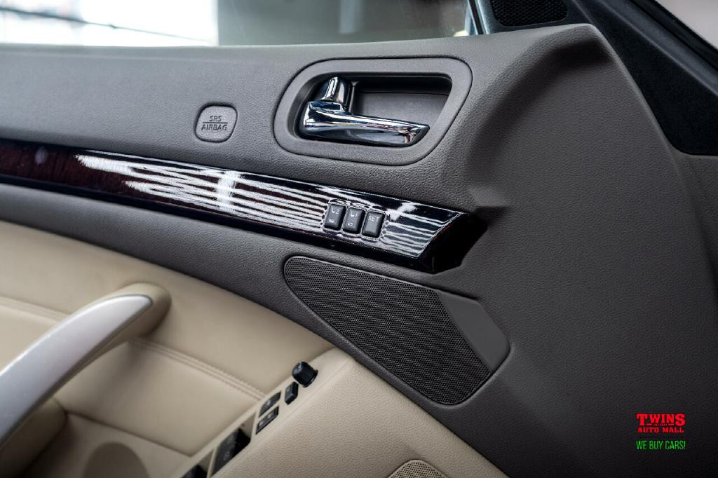 2014 INFINITI Q60 Image 25