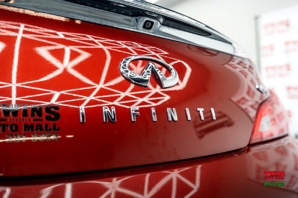 2014 INFINITI Q60 Image 32