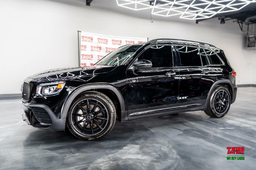 2022 Mercedes-Benz GLB-Class Image 2