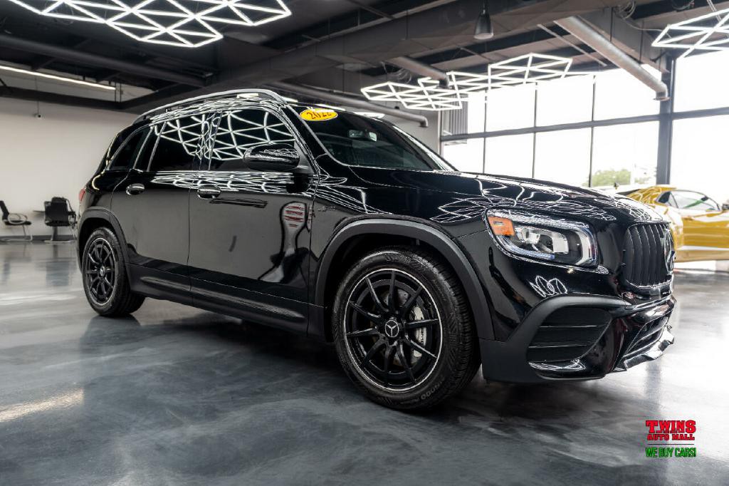 2022 Mercedes-Benz GLB-Class Image 8